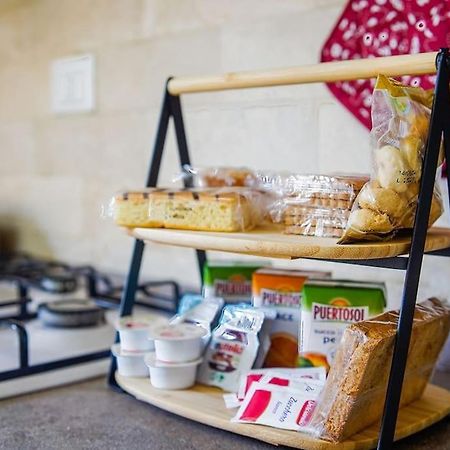 Casa Vacanze L'Angolo Fiorito Bettolle Buitenkant foto