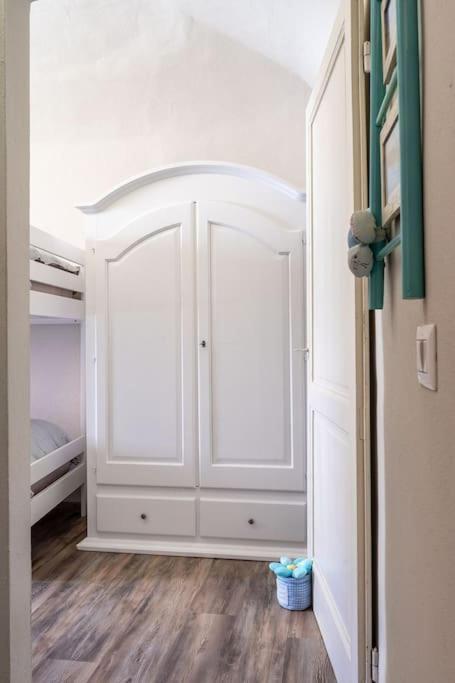 Casa Vacanze L'Angolo Fiorito Bettolle Buitenkant foto